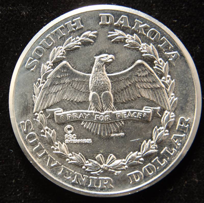 SOUTH DAKOTA SOUVENIR DOLLAR UNDER GOD THE PEOPLE RULE