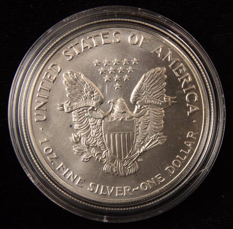 1993 AMERICAN SILVER EAGLE 1 TROY Oz. .999 FINE SILVER DOLLAR IN AIRTITE HOLDER