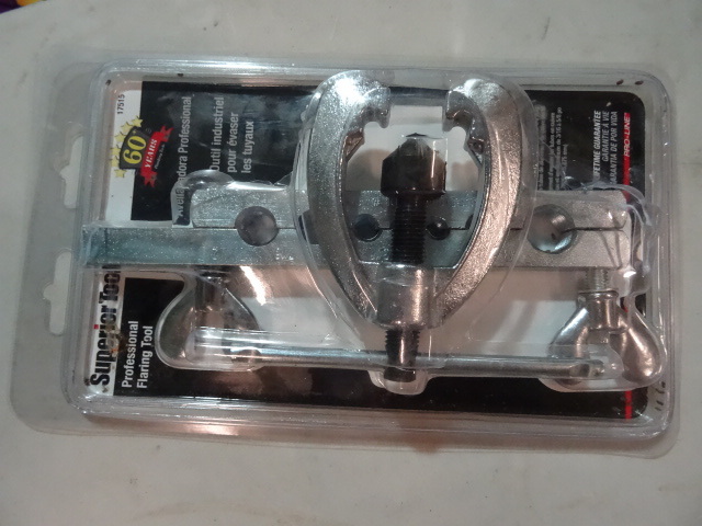 lot 80 image: Superior Tool Professional Flaring Tool