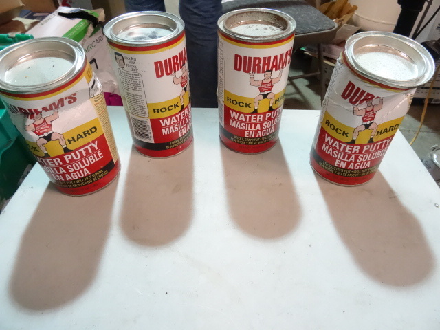 lot 119 image: New Qty 4 Cans Durhams Rock Hard Water Putty