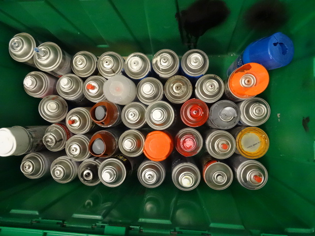 lot 120 image: NEW ENTIRE BIN Spray Paints Approx 40 Cans. Various Colors. You will have to save the tips and switch between cans. - Retail Over $120