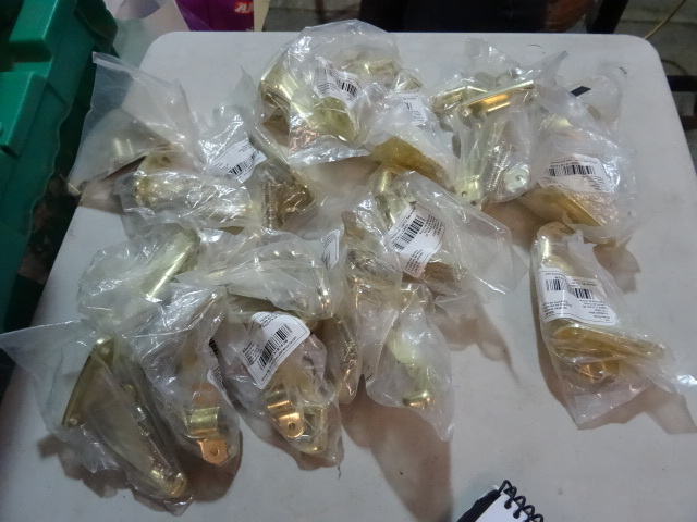 lot 141 image: NEW LOT Brass Handrail Brackets  approx 19 pcs  Retail $75