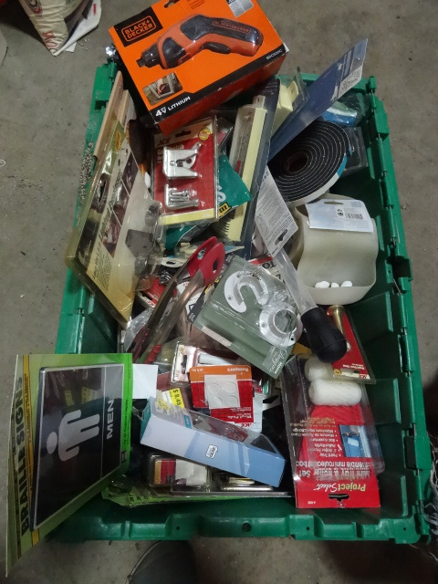 lot 185 image: NEW ENTIRE BIN MISC HARDWARE ITEMS  SEE PICS FOR DETAILS  GREEN BIN NOT INCLUDED