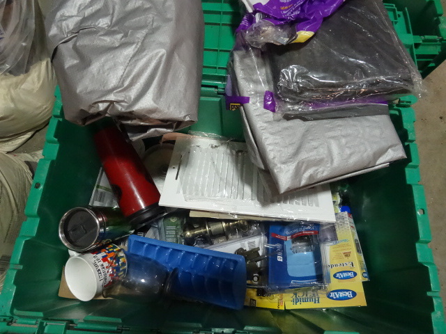 lot 188 image: NEW ENTIRE BIN MISC HARDWARE ITEMS  SEE PICS FOR DETAILS  GREEN BIN NOT INCLUDED