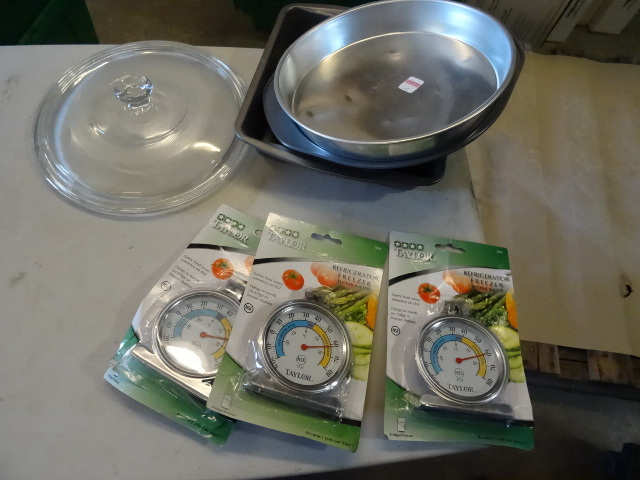 lot 11 image: NEW Kitchen Lot incl. 3 x Oven Thermometers, 3 Cake Pans and Glass lid. - Retail $60