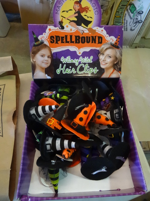 lot 28 image: NEW LOT Qty 20 SpellBound Whacky Witch Hair Clips  Very cute -