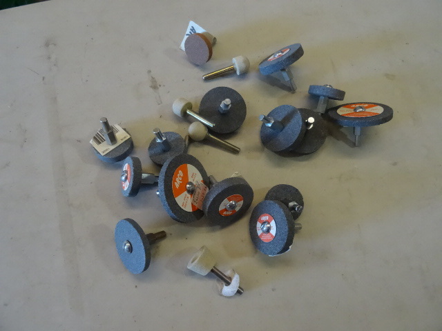 lot 30 image: NEW Lot Qty 18 Grinding Wheels  Various Sizes