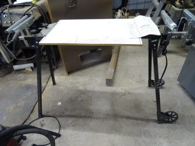 lot 17 image: Wolf Craft Miter Saw Stand