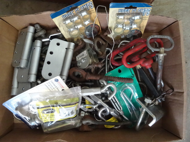lot 43 image: Misc Hardware