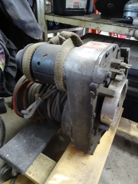 lot 78 image: Warn Winch. Model 8000.
