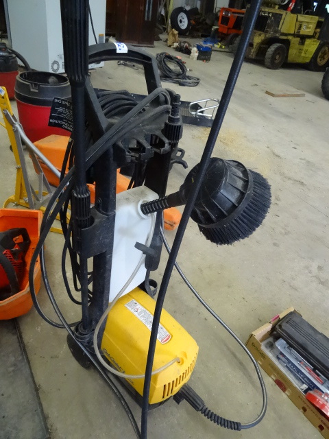 lot 85 image: Cub Cadet Electric Pressure Washer