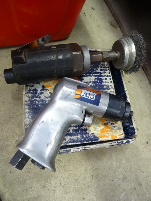 lot 96 image: Air Rotary Tool. ATD Planetary Gear Air Drill