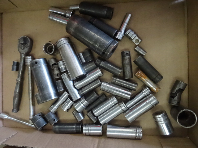 lot 102 image: Lots of Misc Snap On Sockets.