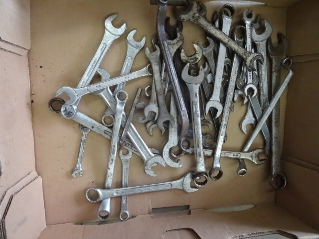 lot 118 image: Misc Hand Wrenches