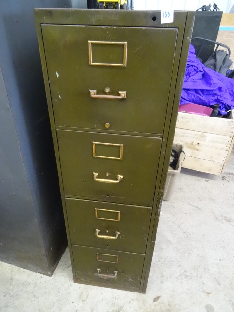 lot 133 image: 15 Metal 4 Drawer File Cabinet