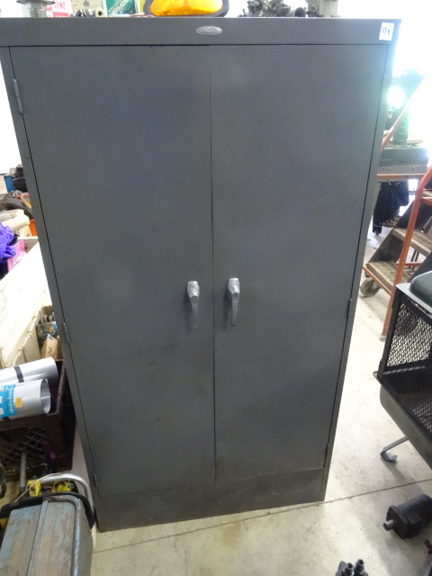 lot 134 image: 2 Door Metal Cabinet.