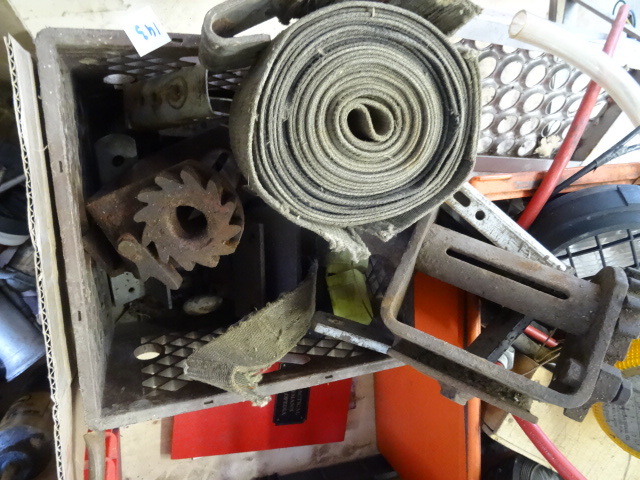 lot 143 image: 4 Semi Trailer Ratchet Assemblies