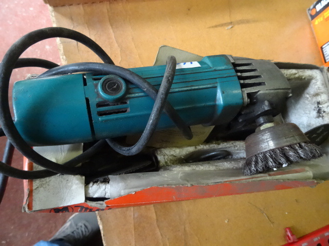 lot 169 image: Makita 9501B Electric Grinder