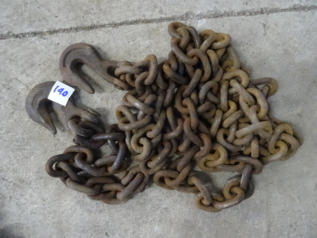 lot 190 image: 10 Log Chain