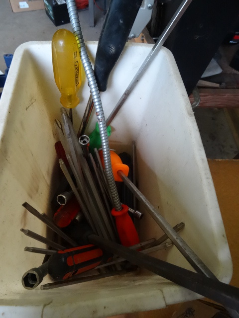 lot 204 image: Misc Screwdrivers and Bit Drivers