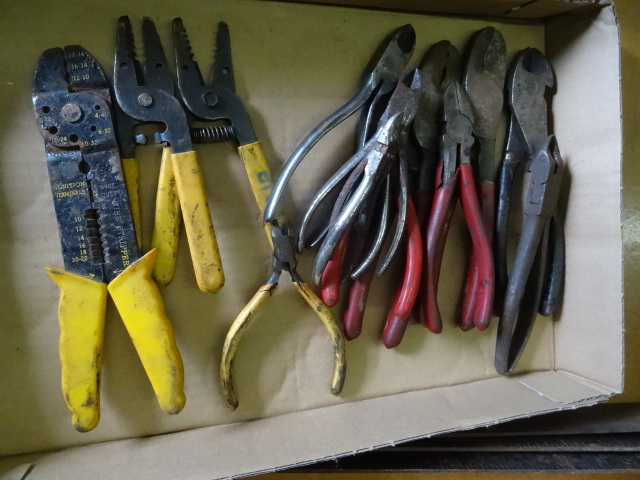 lot 208 image: Wire Strippers, Side Cutters