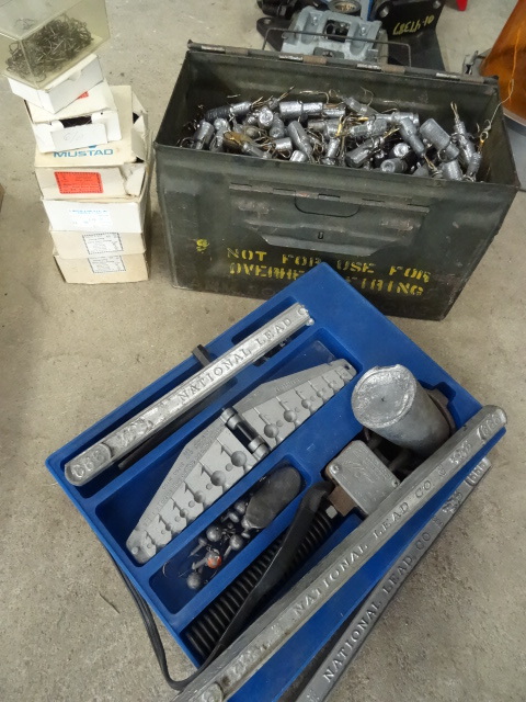 lot 235 image: Electric Lead Melting Kit with New Lead