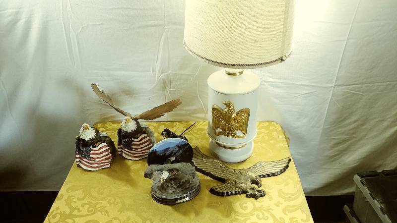 Eagle Dcor and Eagle Lamp