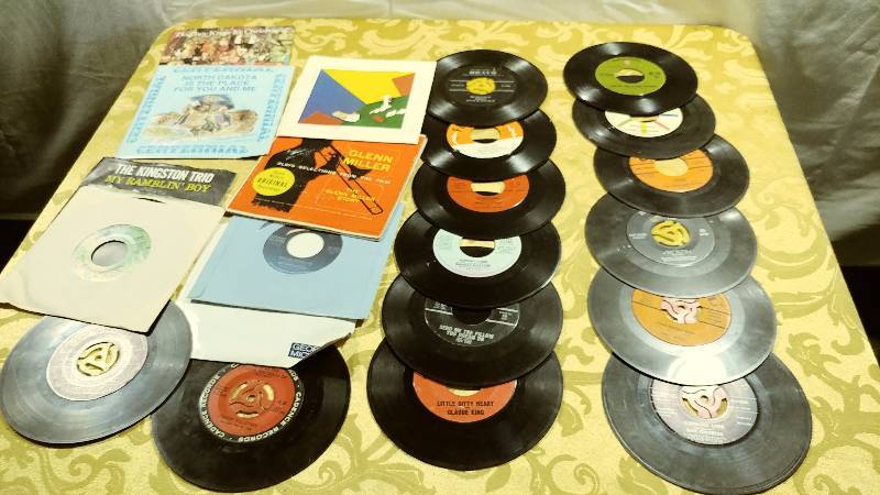 45s Vinyl Records - Including Elvis