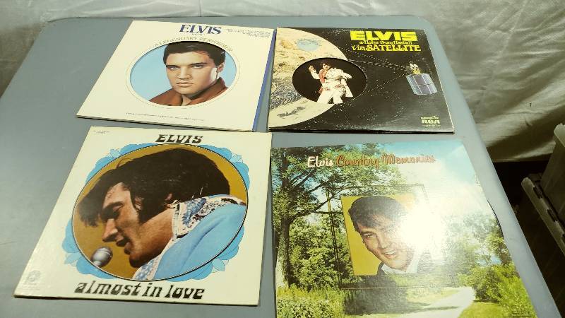 4 Elvis Vinyl Records
