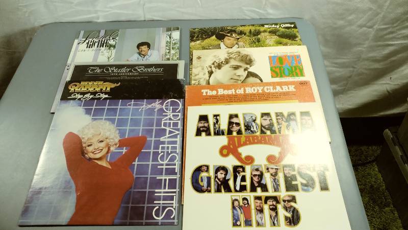 8 Vinyl Record Albums
