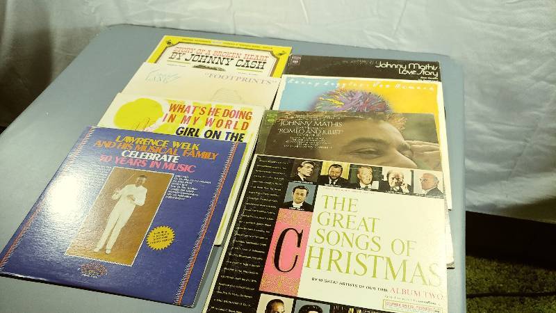 8 Vinyl Record Albums