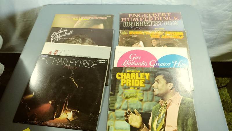 8 Vinyl Record Albums
