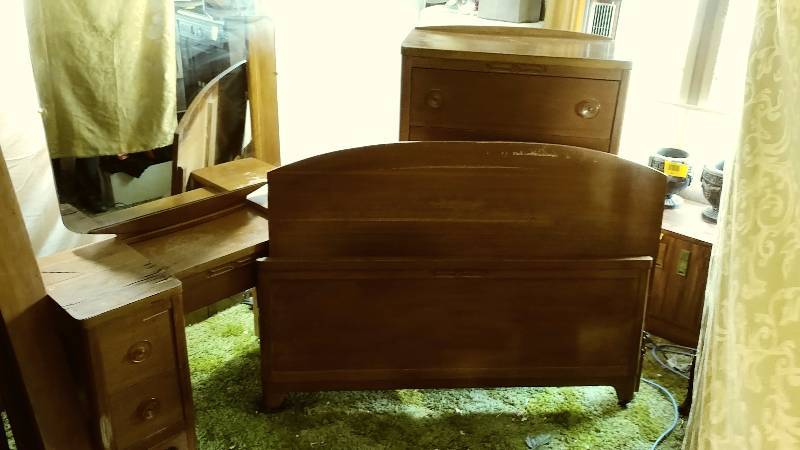 Vintage Bedroom Set