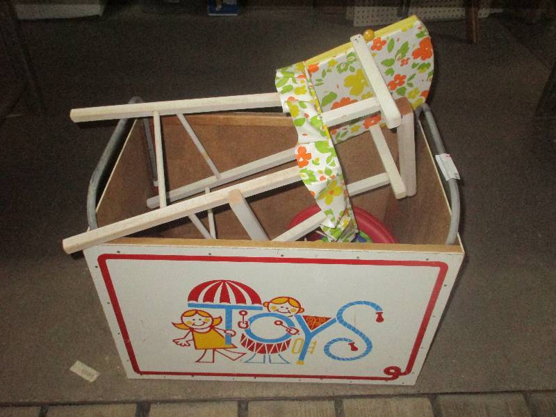 lot 2 image: toy box and toys