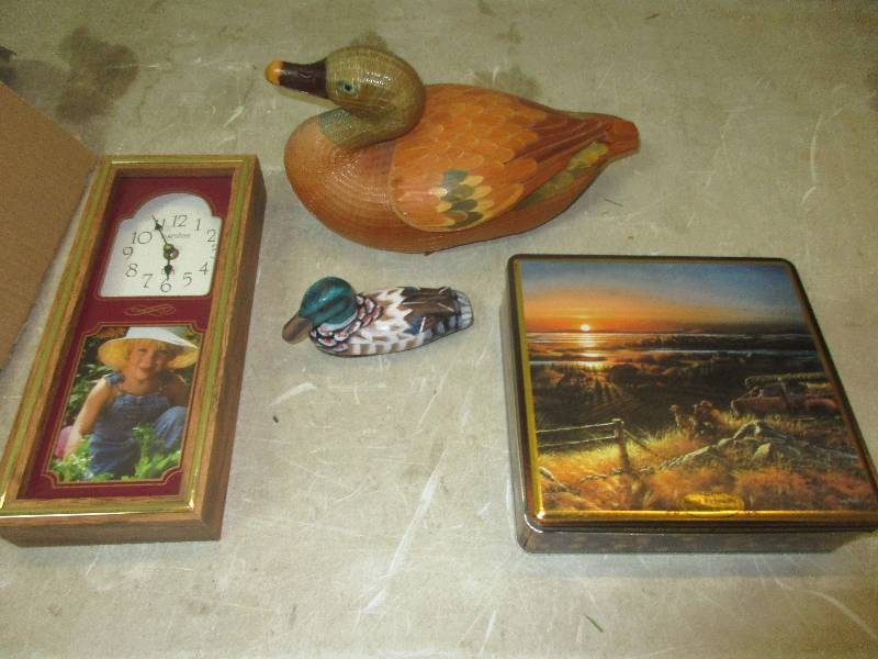 lot 18 image: wicker duck - wood duck - clock - Tracy Bedlin tin