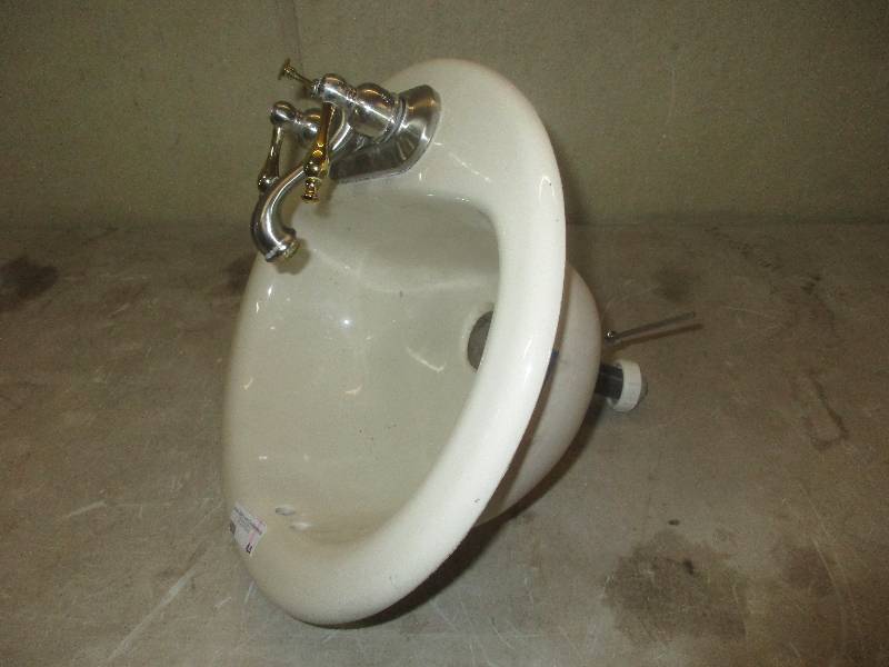 lot 44 image: small sink w nice faucet