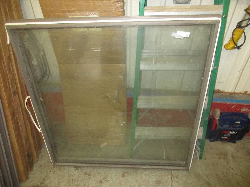 lot 57 image: Anderson window 48 x 46