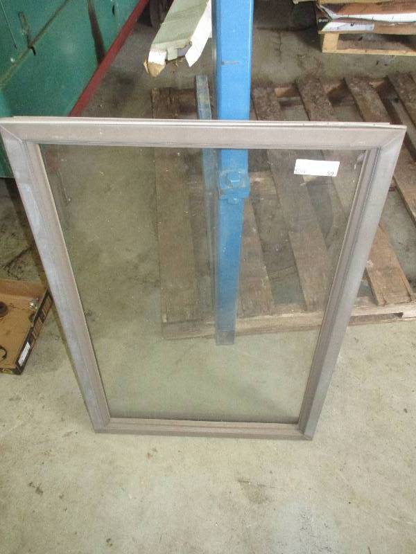 lot 59 image: Anderson window 35 x 23