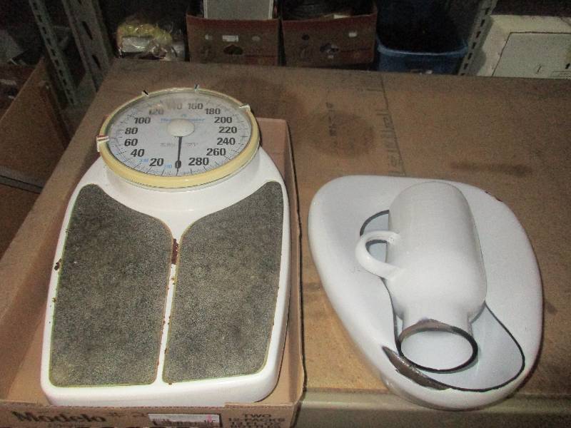 lot 67 image: vintage scale and vintage baseson