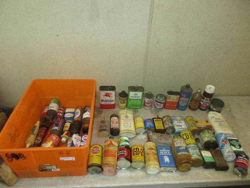 lot 73 image: 50 vintage oil cans