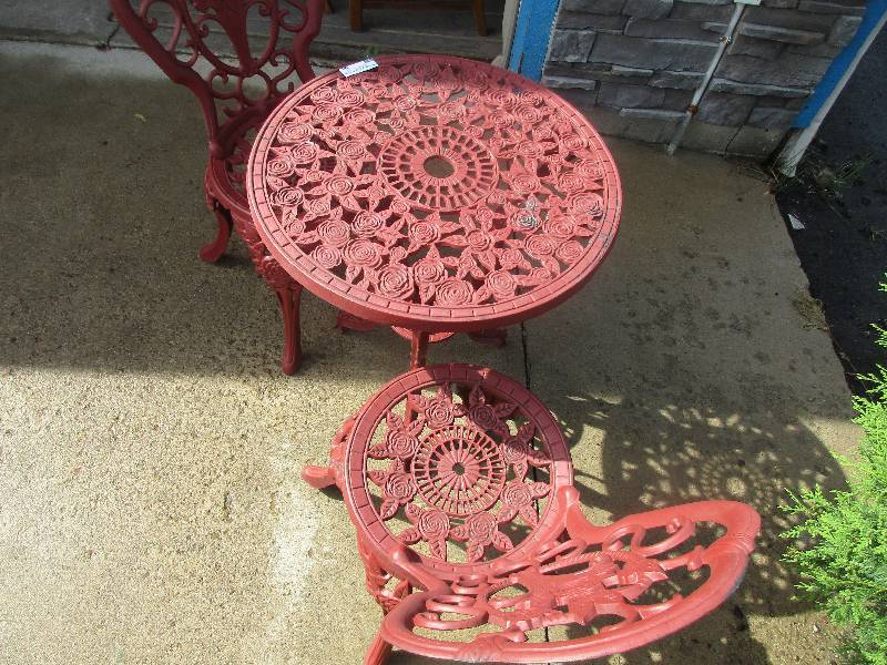 lot 96 image: outdoor table and 2 chairs - heavy duty - metal