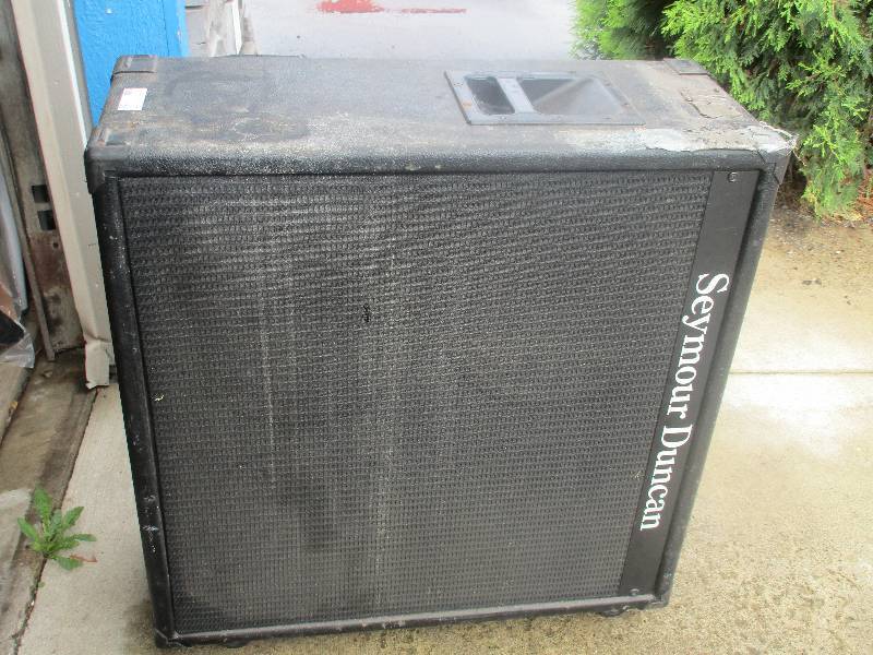 lot 100 image: Seymour Duncan speaker on wheels