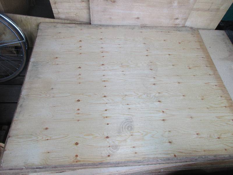 lot 125 image: 5 - 5 x 4 sheets of paneling