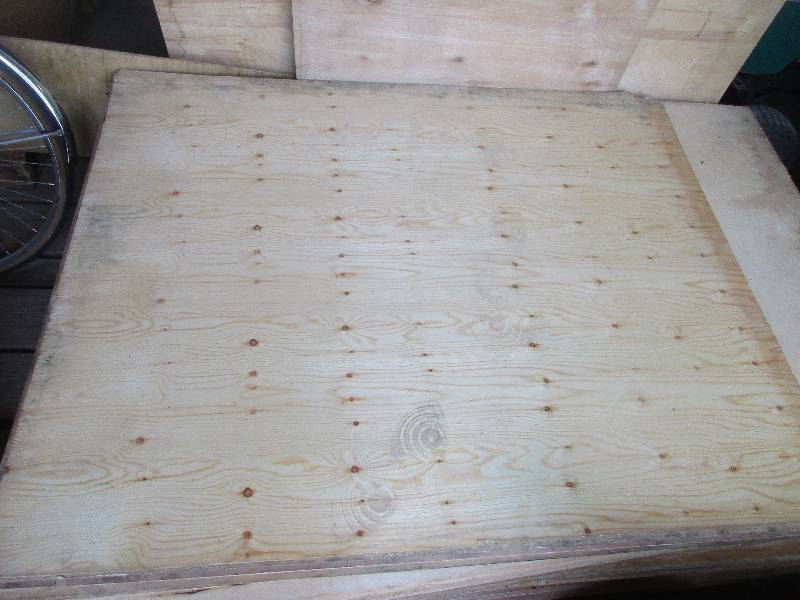 lot 127 image: 5 - 5 x 4 sheets of paneling