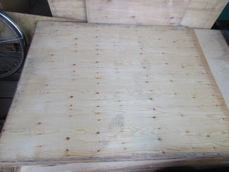 lot 128 image: 5 - 5 x 4 sheets of paneling