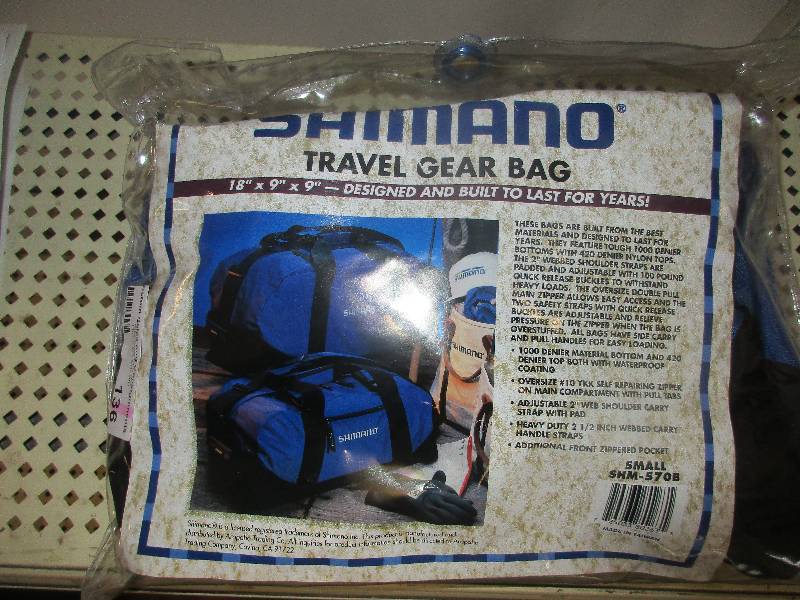 lot 136 image: 18x9x9 shimano fishing gear bag