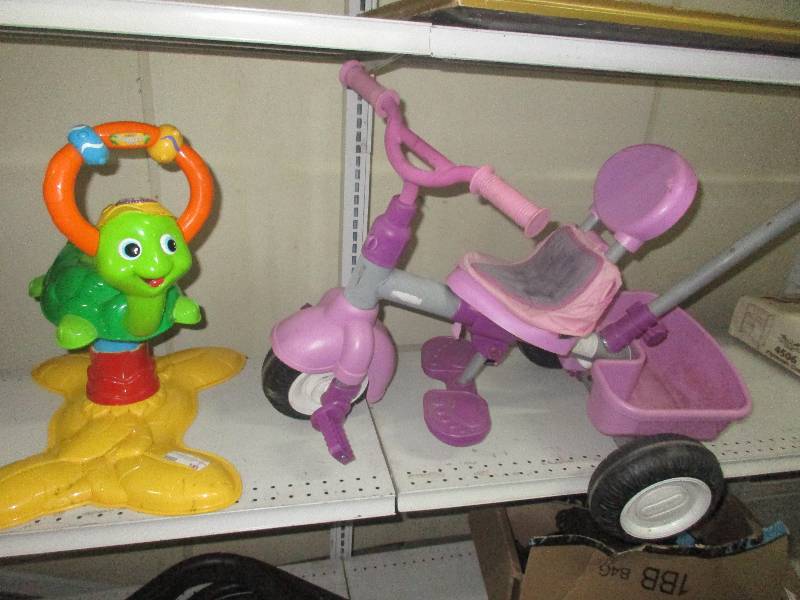 lot 185 image: kids toys