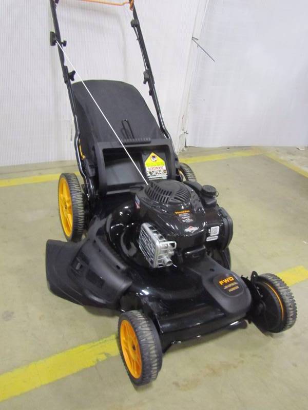 lot 4 image: Poulan PRO 22 in. Front Wheel Drive Walk-Behind Gas Mower
