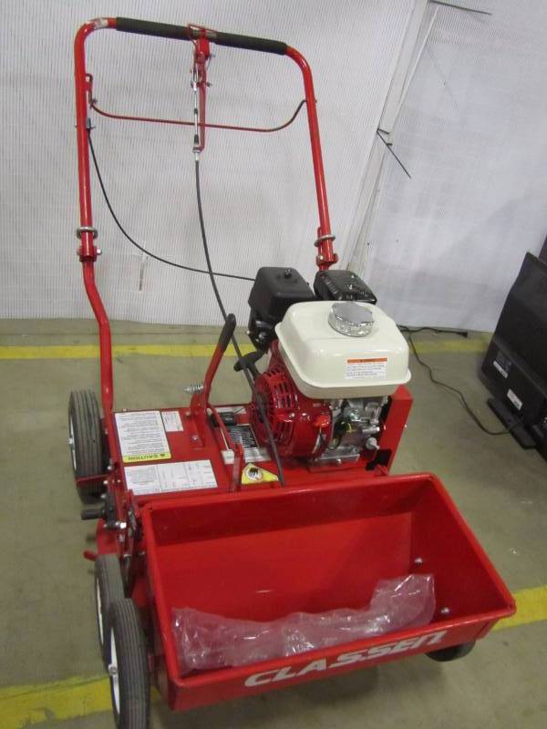 lot 26 image: Classen TS-20H 20 inch 163cc (Honda) Seeder