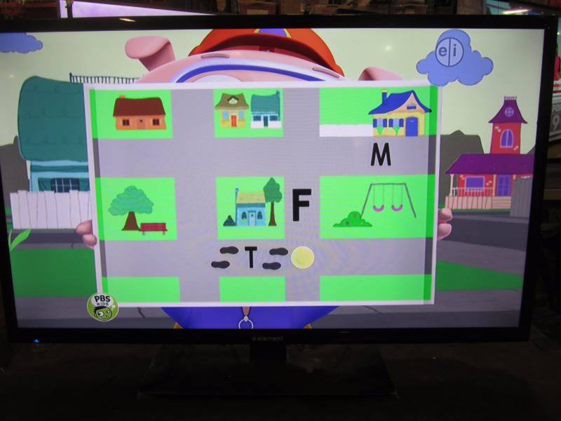 lot 16 image: Element 40 Class 1080p 120Hz LED TV - Black - ELEFT406